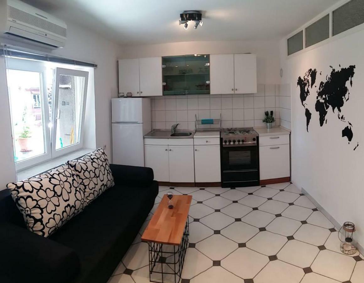 Apartment Melany Senj  Eksteriør billede
